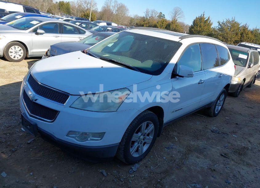 Photo 2 of 2009 Chevrolet Traverse LT (VIN 1GNER23D19S100297)