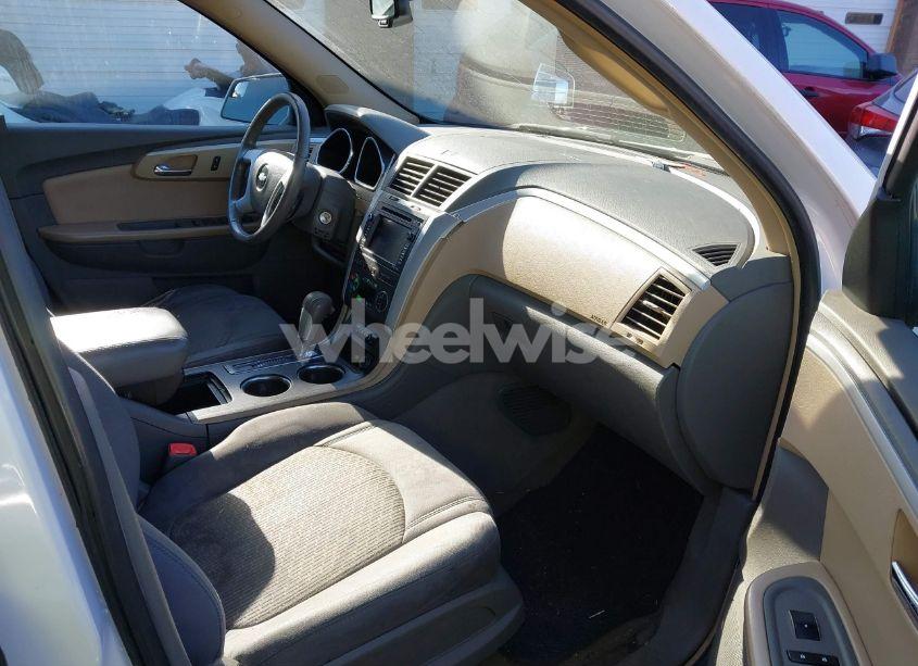 Photo 5 of 2009 Chevrolet Traverse LT (VIN 1GNER23D19S100297)