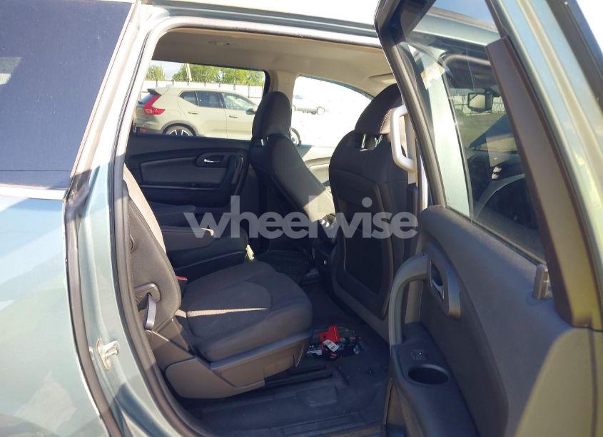 Photo 8 of 2009 Chevrolet Traverse LT (VIN 1GNER23D19S170446)