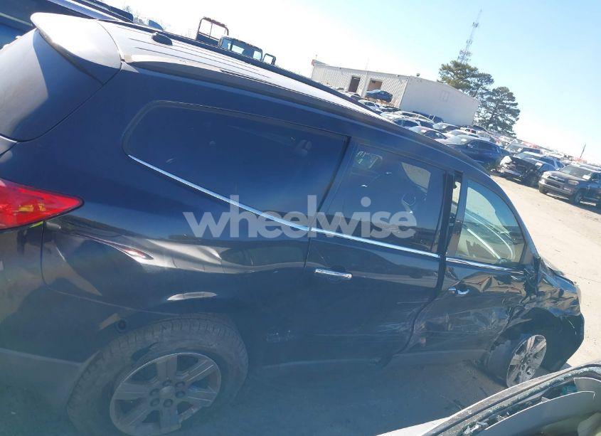 Photo 13 of 2009 Chevrolet Traverse LT (VIN 1GNER23D19S177655)