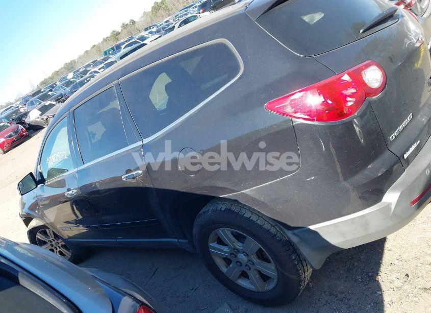 Photo 14 of 2009 Chevrolet Traverse LT (VIN 1GNER23D19S177655)