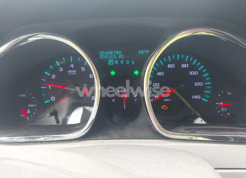 Photo 7 of 2009 Chevrolet Traverse LT (VIN 1GNER23D29S108165)