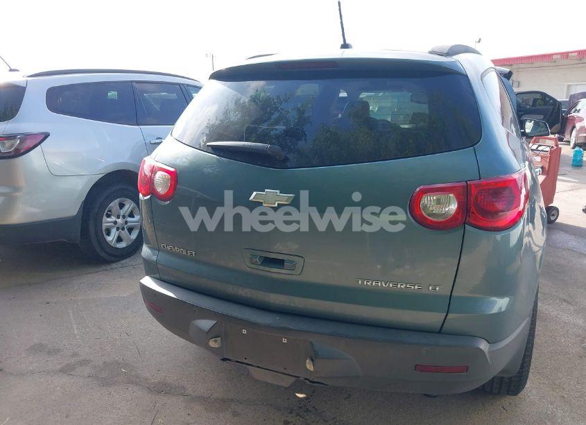 Photo 6 of 2009 Chevrolet Traverse LT (VIN 1GNER23D39S133043)