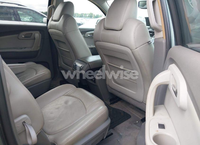 Photo 8 of 2009 Chevrolet Traverse LT (VIN 1GNER23D39S133043)