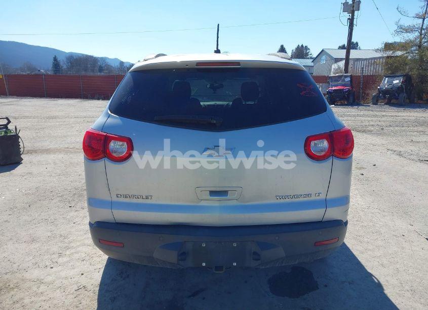 Photo 16 of 2009 Chevrolet Traverse LT (VIN 1GNER23D39S155897)