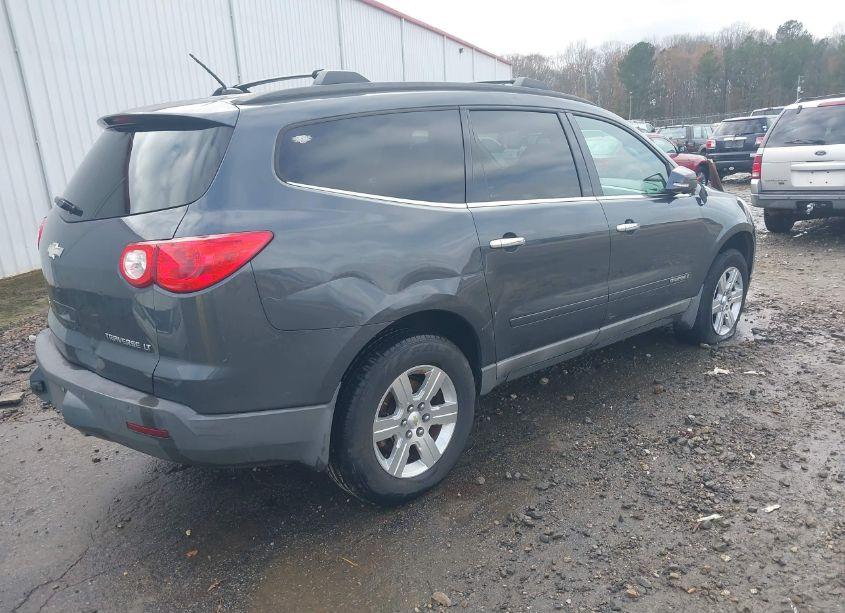 Photo 4 of 2009 Chevrolet Traverse LT (VIN 1GNER23D49S165130)