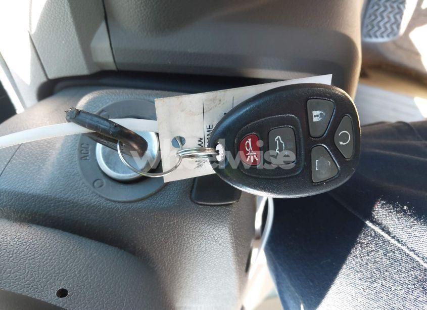 Photo 11 of 2009 Chevrolet Traverse LT (VIN 1GNER23D59S129026)