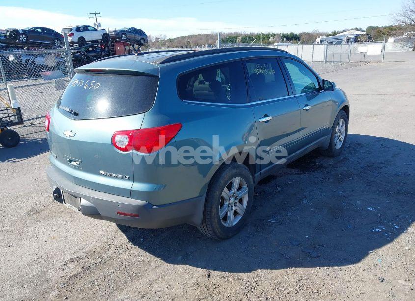 Photo 4 of 2009 Chevrolet Traverse LT (VIN 1GNER23D59S129026)