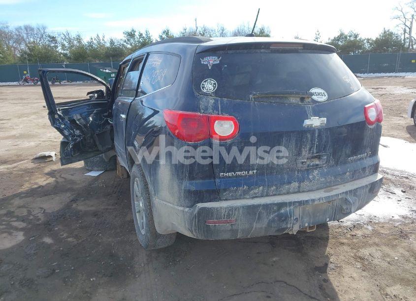 Photo 3 of 2009 Chevrolet Traverse LT (VIN 1GNER23D59S135392)