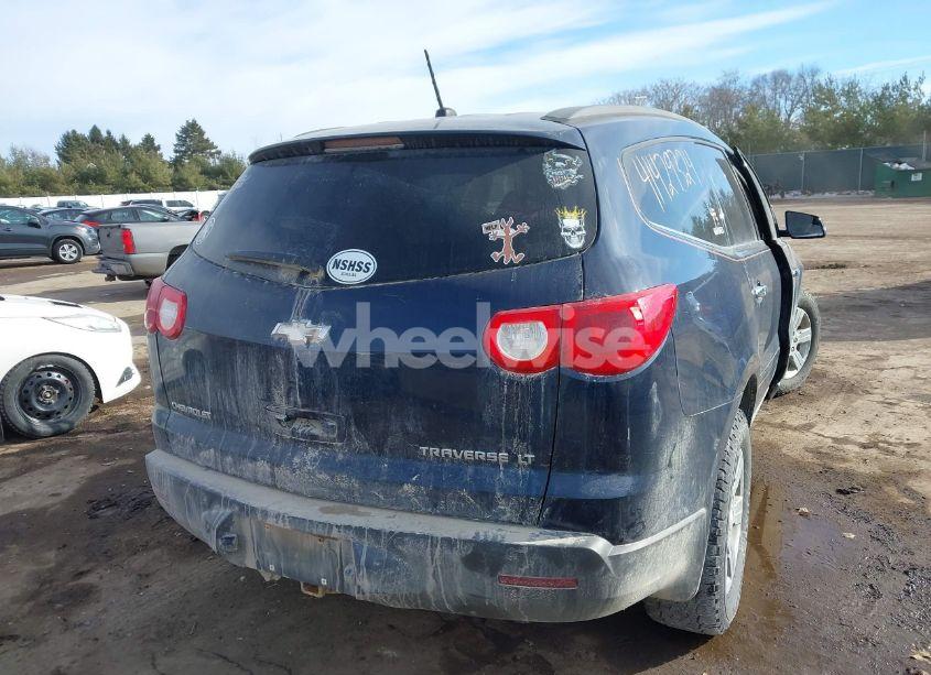 Photo 4 of 2009 Chevrolet Traverse LT (VIN 1GNER23D59S135392)