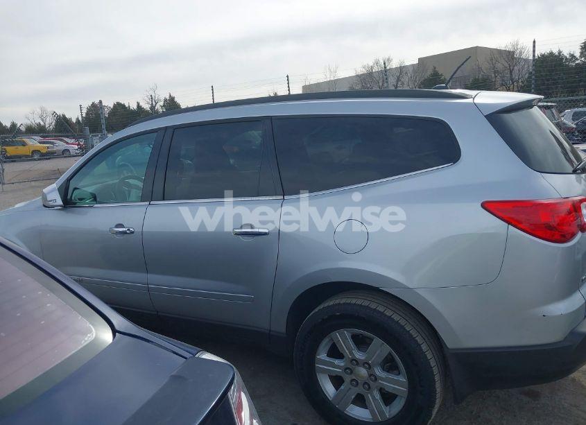 Photo 14 of 2009 Chevrolet Traverse LT (VIN 1GNER23D59S156176)