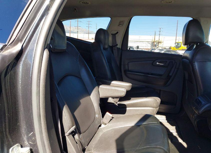 Photo 8 of 2009 Chevrolet Traverse LT (VIN 1GNER23D69S116706)