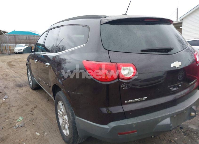 Photo 3 of 2009 Chevrolet Traverse LT (VIN 1GNER23D69S129536)