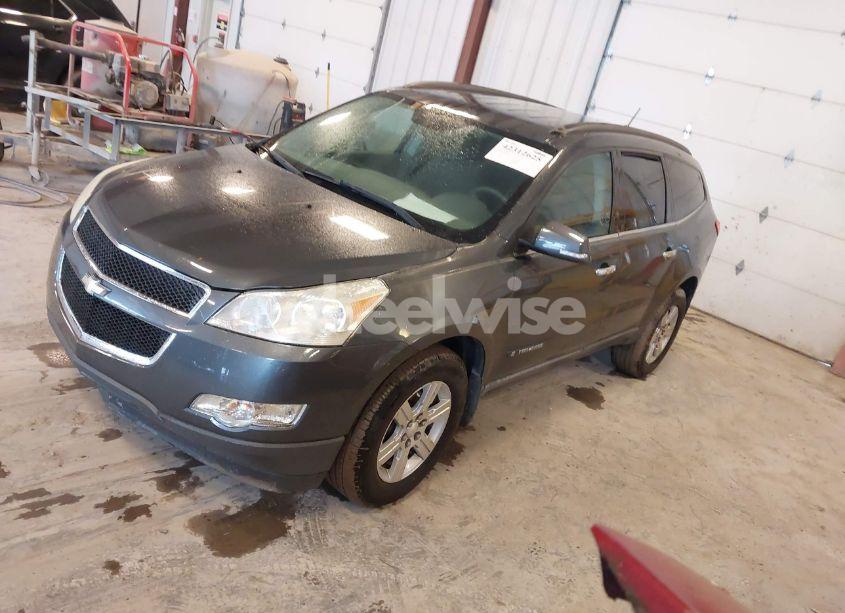 Photo 2 of 2009 Chevrolet Traverse LT (VIN 1GNER23D79S149567)