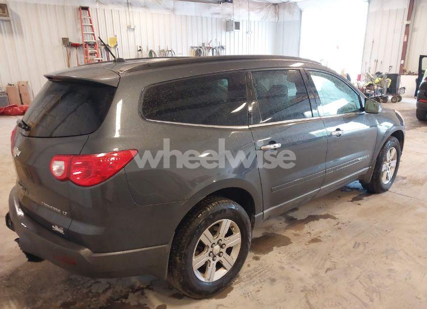 Photo 4 of 2009 Chevrolet Traverse LT (VIN 1GNER23D79S149567)