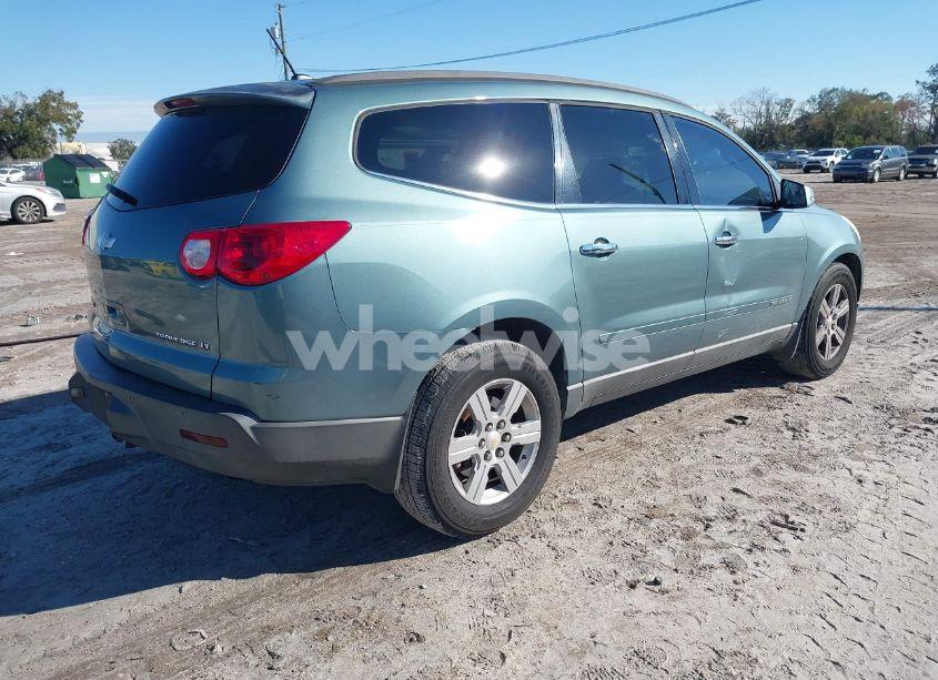 Photo 4 of 2009 Chevrolet Traverse LT (VIN 1GNER23D89S131630)