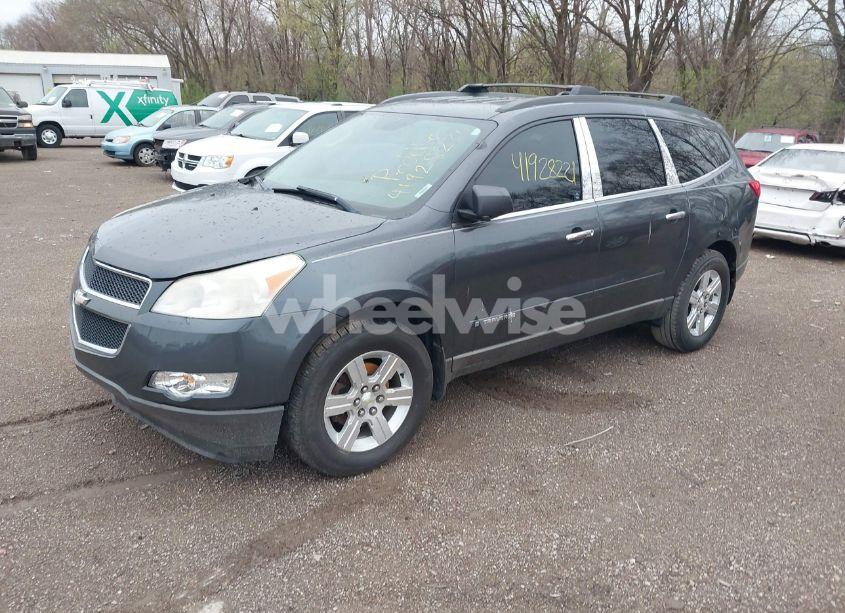Photo 2 of 2009 Chevrolet Traverse LT (VIN 1GNER23D89S136875)