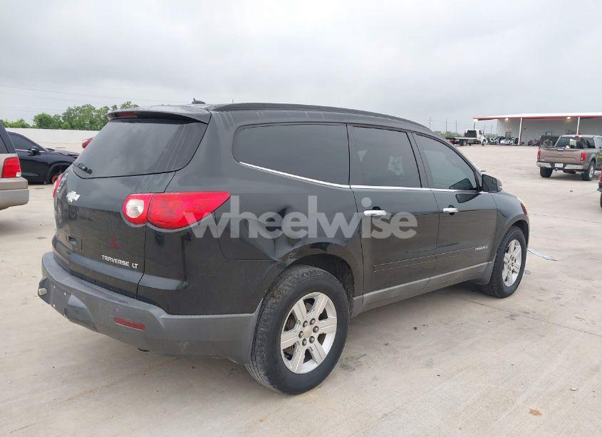 Photo 4 of 2009 Chevrolet Traverse LT (VIN 1GNER23D99S137985)