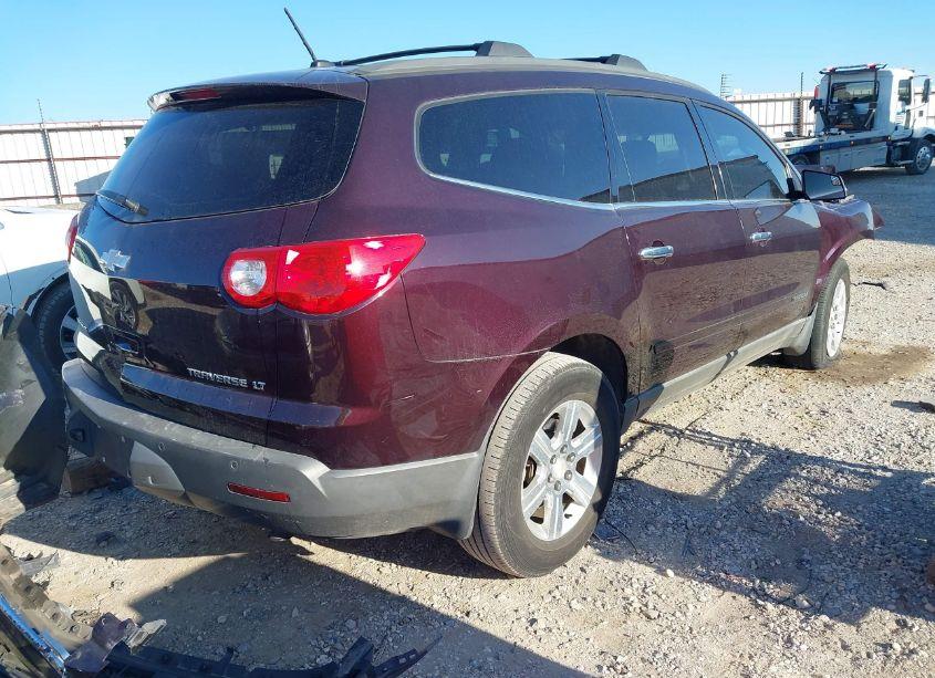 Photo 4 of 2009 Chevrolet Traverse LT (VIN 1GNER23DX9S137073)