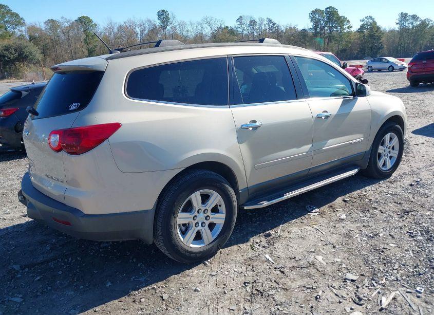 Photo 4 of 2009 Chevrolet Traverse LT (VIN 1GNER23DX9S140958)