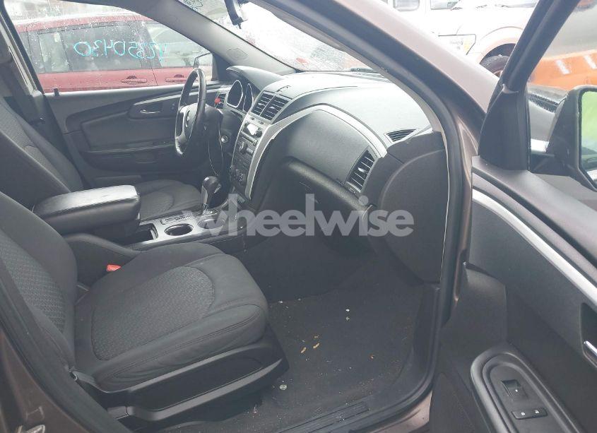 Photo 5 of 2009 Chevrolet Traverse LT (VIN 1GNER23DX9S159994)