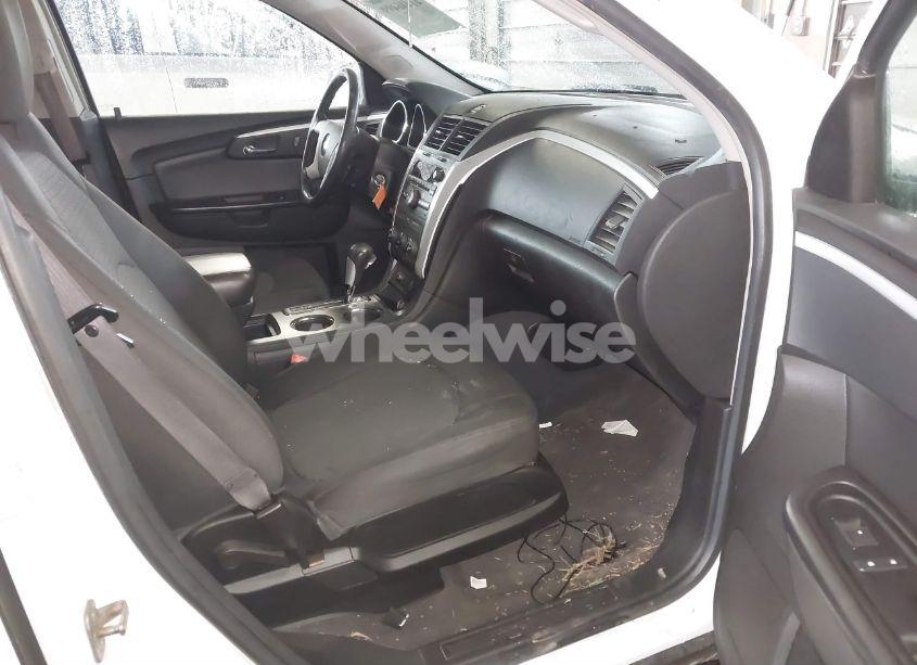 Photo 5 of 2009 Chevrolet Traverse LT (VIN 1GNER23DX9S161678)