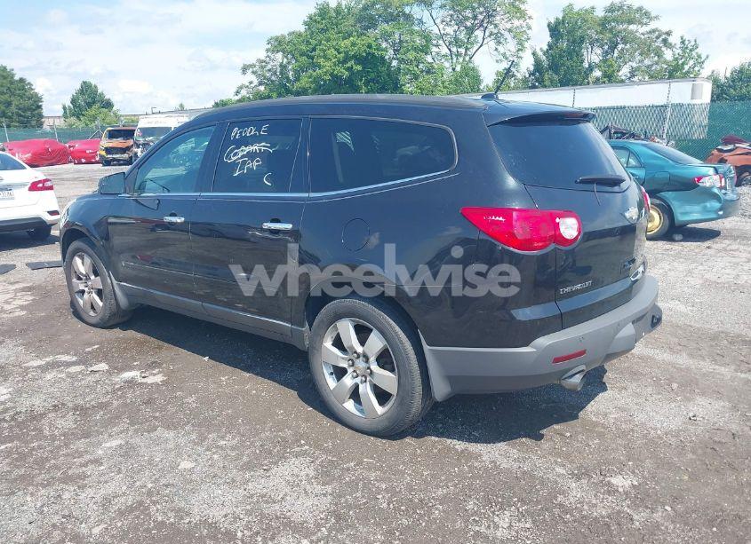 Photo 3 of 2009 Chevrolet Traverse LTZ (VIN 1GNER33D09S153031)