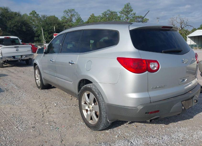 Photo 3 of 2009 Chevrolet Traverse LTZ (VIN 1GNER33D19S106834)