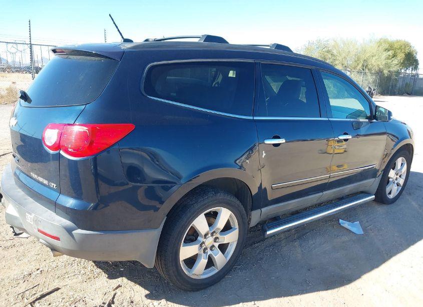 Photo 4 of 2009 Chevrolet Traverse LTZ (VIN 1GNER33D29S130690)