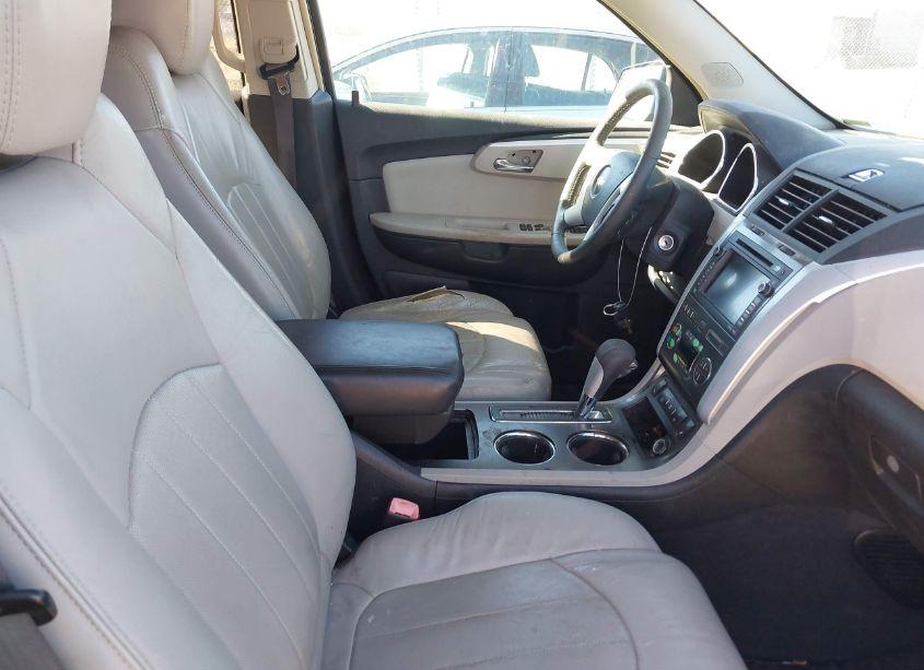 Photo 5 of 2009 Chevrolet Traverse LTZ (VIN 1GNER33D29S130690)