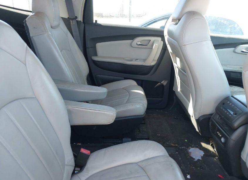 Photo 8 of 2009 Chevrolet Traverse LTZ (VIN 1GNER33D29S130690)