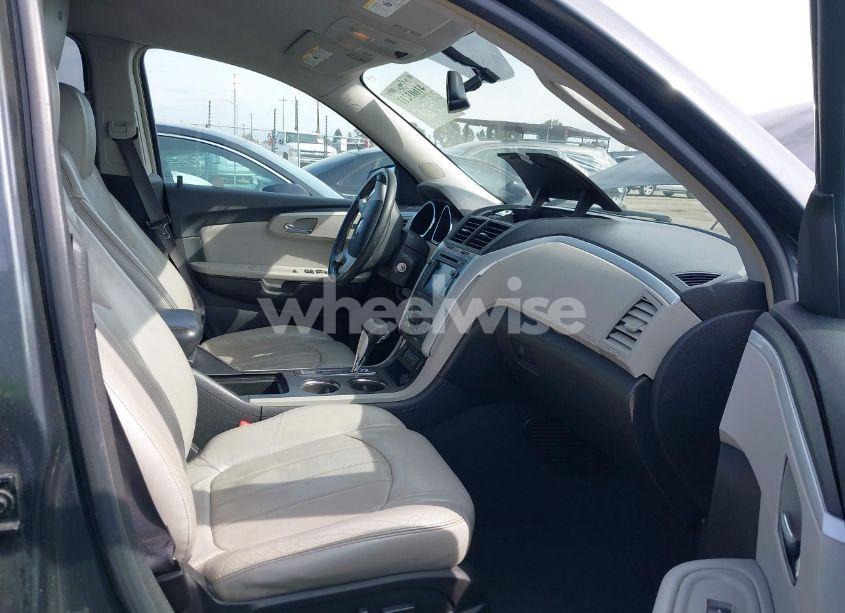 Photo 5 of 2009 Chevrolet Traverse LTZ (VIN 1GNER33D59S109901)