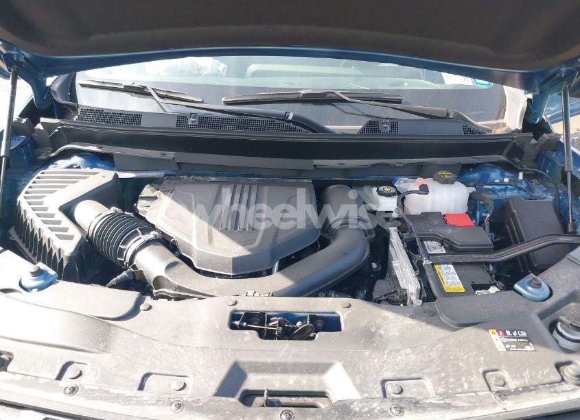 Photo 10 of 2024 Chevrolet Traverse FWD LS (VIN 1GNEREKS4RJ190066)