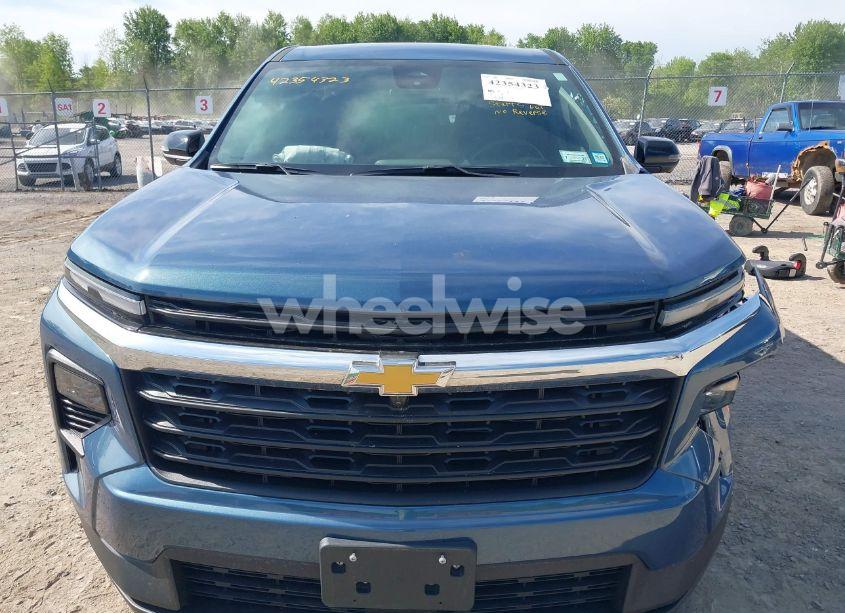 Photo 13 of 2024 Chevrolet Traverse FWD LS (VIN 1GNEREKS4RJ190066)