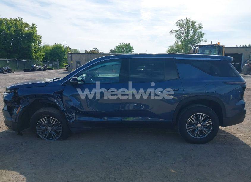 Photo 15 of 2024 Chevrolet Traverse FWD LS (VIN 1GNEREKS4RJ190066)