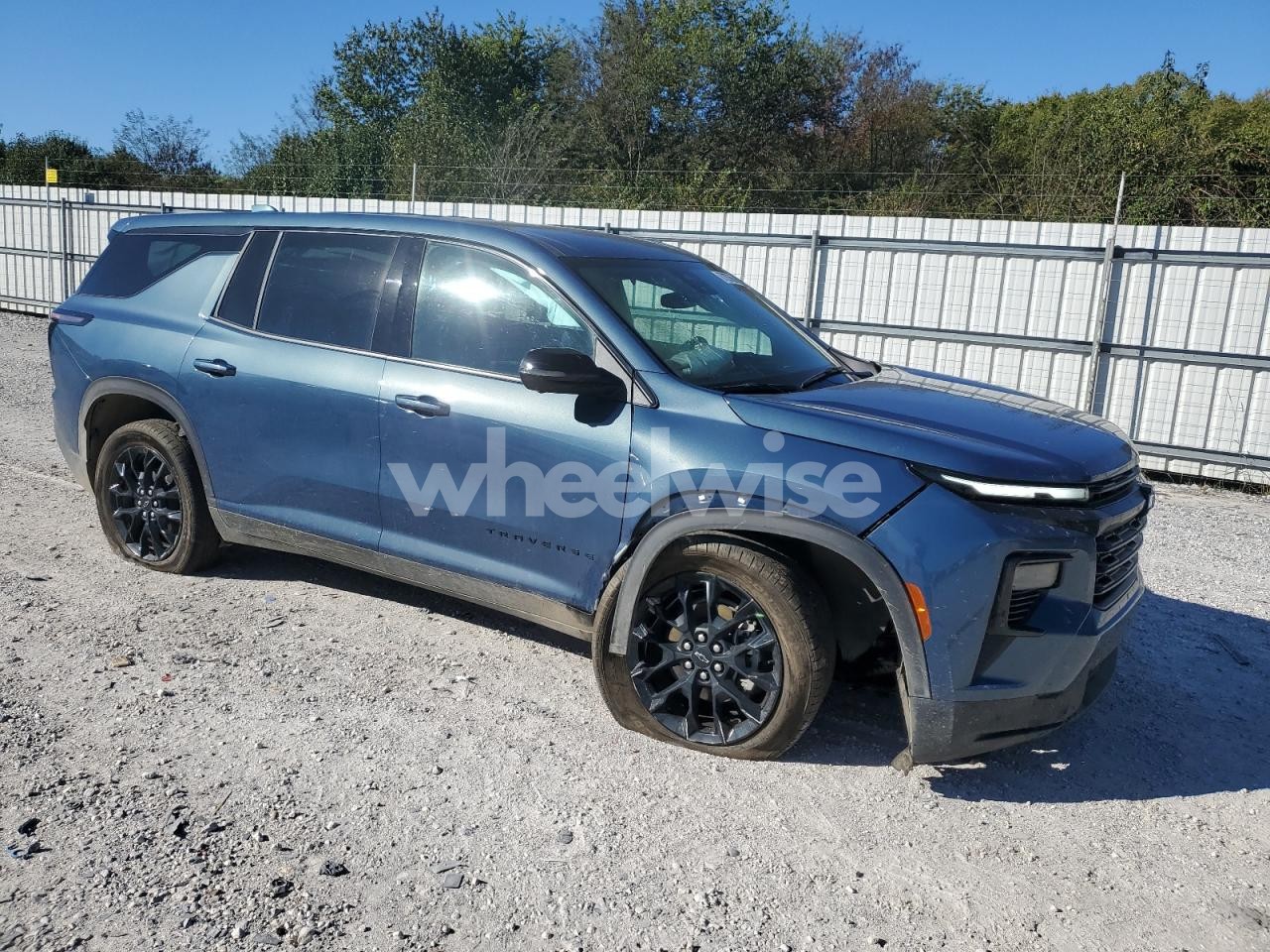 Photo 4 of 2024 CHEVROLET TRAVERSE LS (VIN 1GNEREKS5RJ225486)