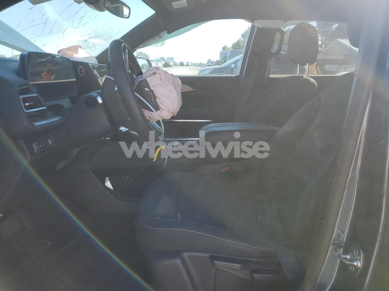 Photo 7 of 2024 CHEVROLET TRAVERSE LS (VIN 1GNEREKS5RJ225486)