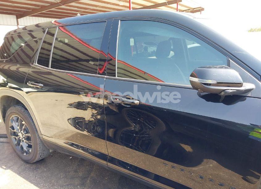 Photo 14 of 2024 Chevrolet Traverse FWD LS (VIN 1GNEREKS7RJ193074)