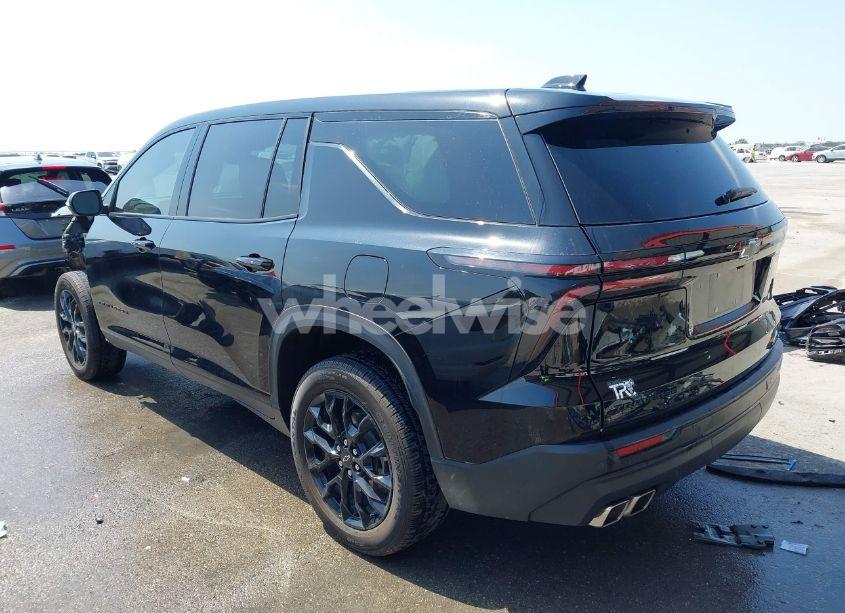 Photo 3 of 2024 Chevrolet Traverse FWD LS (VIN 1GNEREKS7RJ193074)