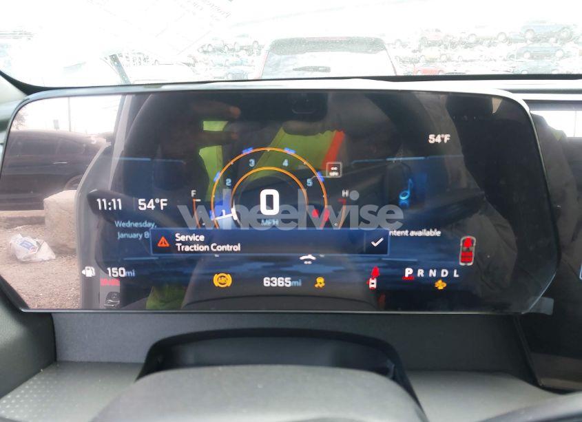 Photo 7 of 2024 Chevrolet Traverse FWD LS (VIN 1GNEREKSXRJ175524)