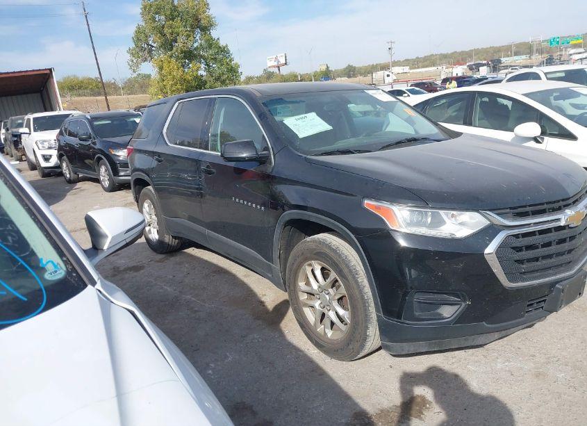 Photo 14 of 2019 Chevrolet Traverse LS (VIN 1GNERFKW0KJ198650)