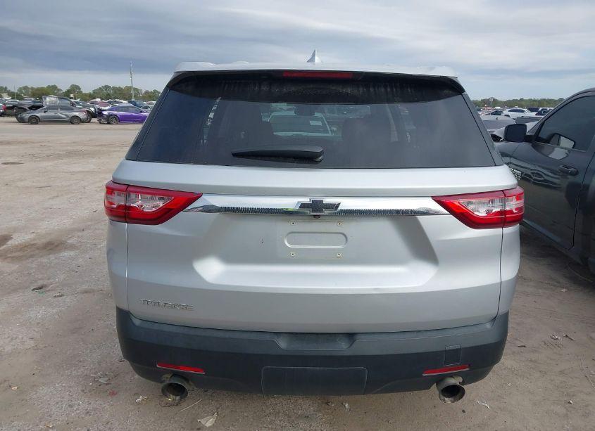Photo 15 of 2019 Chevrolet Traverse LS (VIN 1GNERFKW0KJ209100)