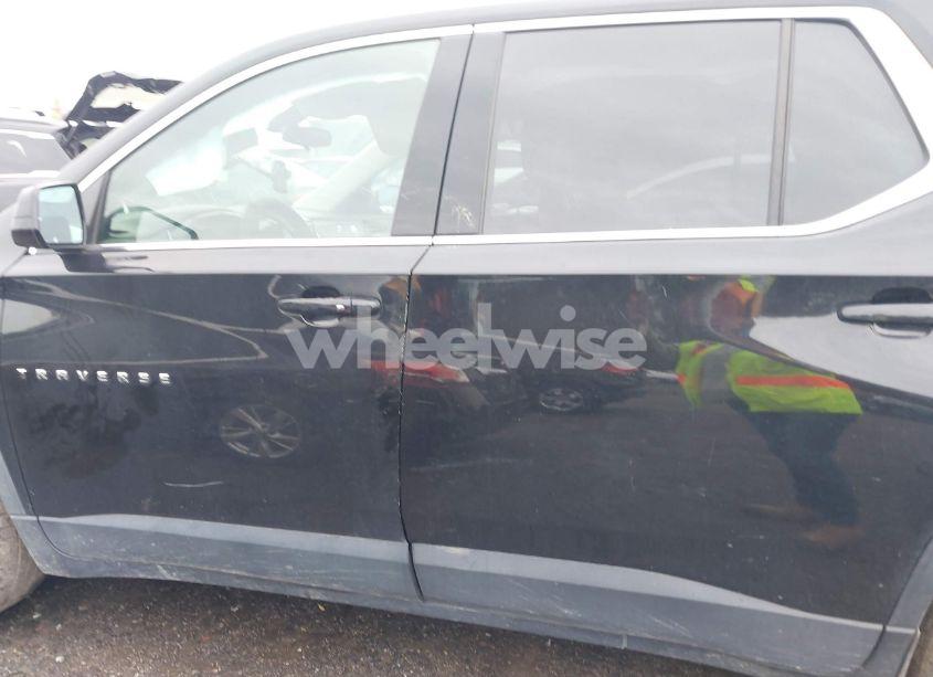 Photo 15 of 2020 Chevrolet Traverse FWD LS (VIN 1GNERFKW0LJ109421)