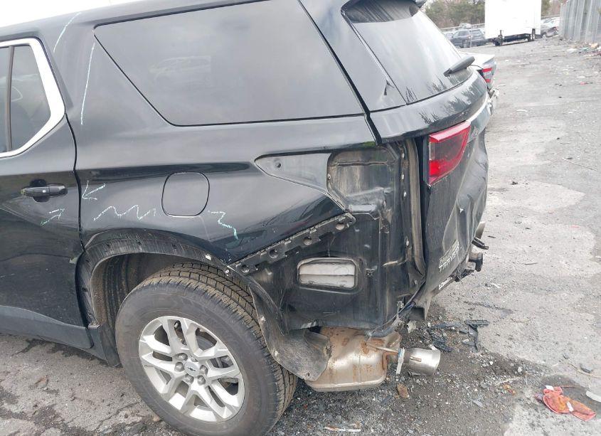 Photo 6 of 2021 Chevrolet Traverse FWD LS (VIN 1GNERFKW0MJ109548)