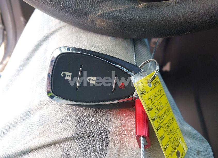 Photo 11 of 2021 Chevrolet Traverse FWD LS (VIN 1GNERFKW0MJ158961)