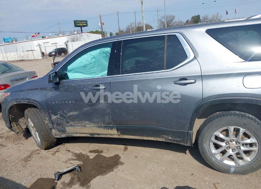 Photo 14 of 2021 Chevrolet Traverse FWD LS (VIN 1GNERFKW0MJ158961)