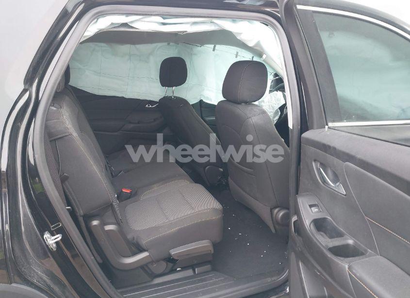 Photo 8 of 2021 Chevrolet Traverse FWD LS (VIN 1GNERFKW0MJ168602)