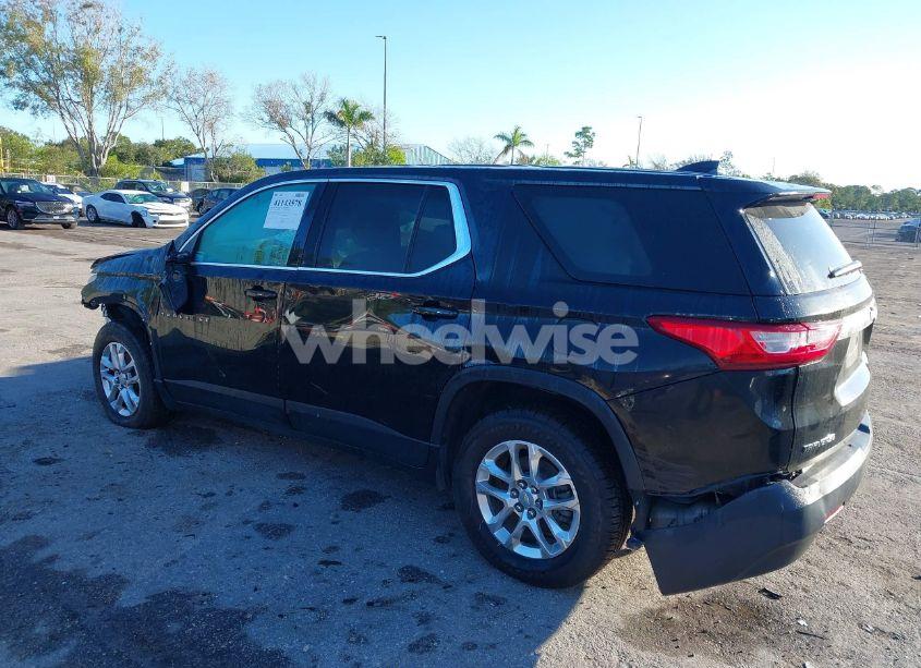 Photo 3 of 2021 Chevrolet Traverse FWD LS (VIN 1GNERFKW0MJ194763)