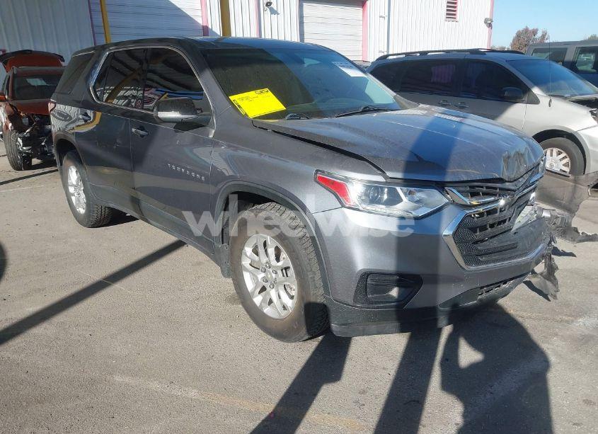 2021 Chevrolet Traverse FWD LS (VIN 1GNERFKW0MJ198778) main photo