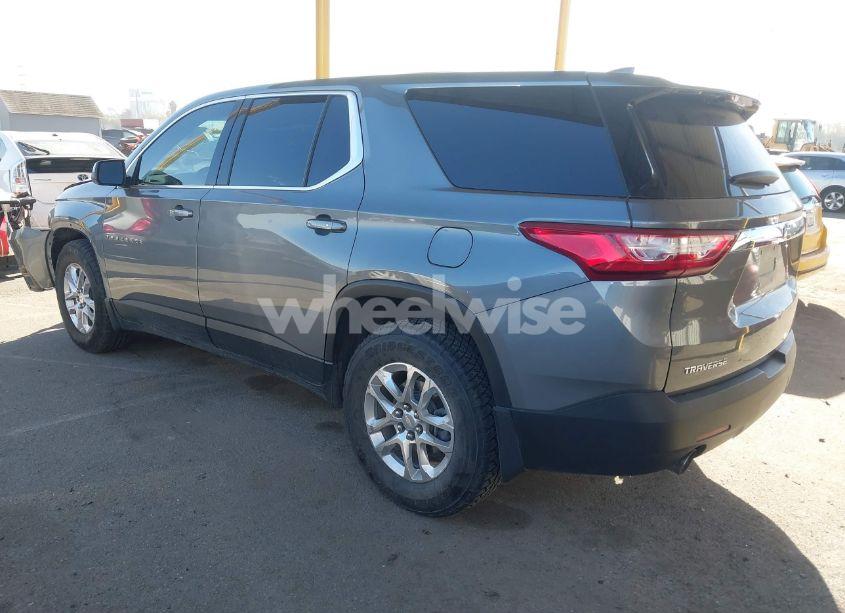 Photo 3 of 2021 Chevrolet Traverse FWD LS (VIN 1GNERFKW0MJ198778)